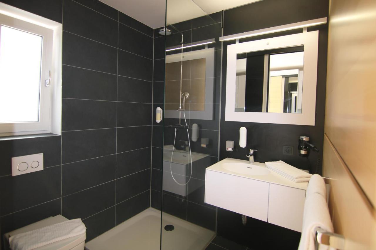 Me Hotel By Wmm Hotels Meitingen Екстер'єр фото