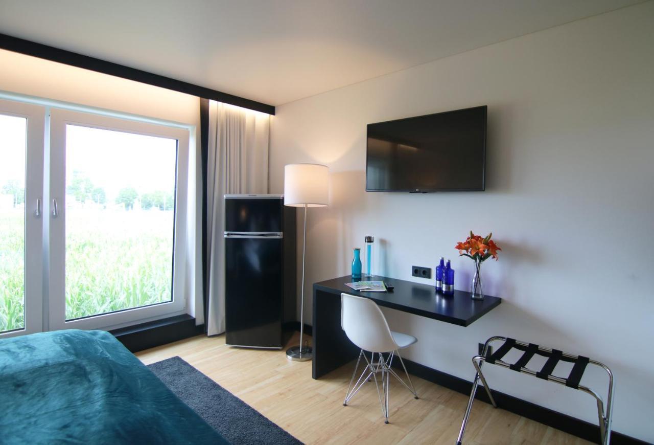 Me Hotel By Wmm Hotels Meitingen Екстер'єр фото