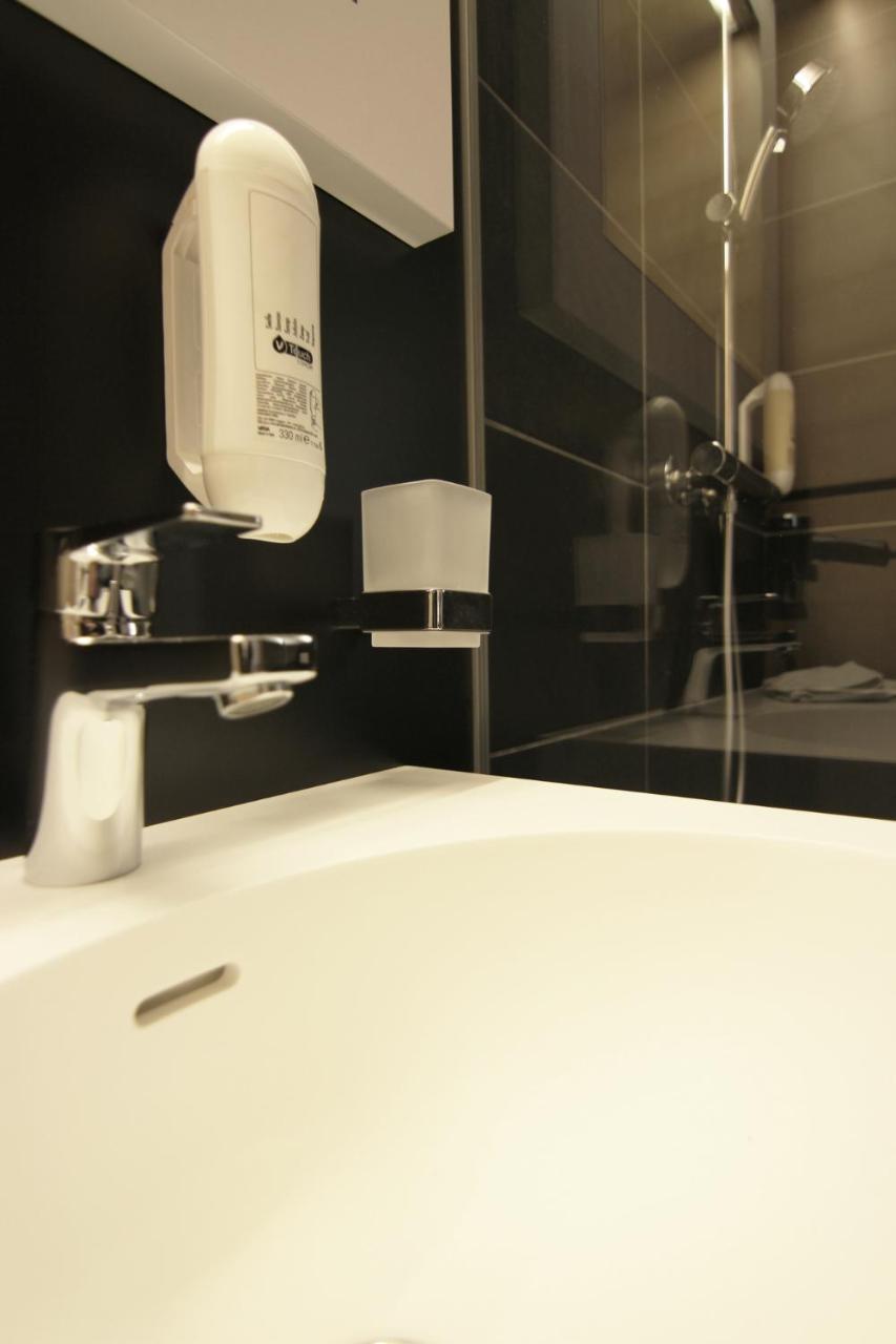 Me Hotel By Wmm Hotels Meitingen Екстер'єр фото